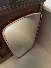 Nierenförmiger Spiegel