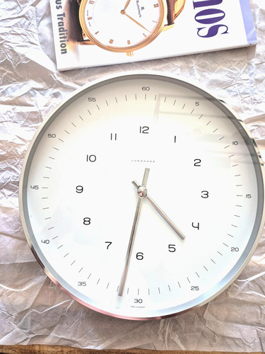 Junghans max bill - max, 30cm
