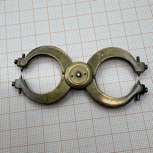 Altes uhrmacherwerkzeug - altes,