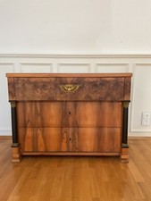 Biedermeier Schreibkommode mit Vollsäulen Nussbaum