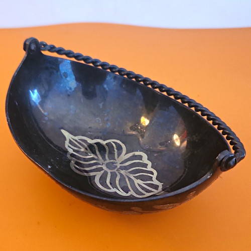 Metallschale oval mit - , griff