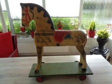 großes altes Holz Pferd auf Rädern ca. 68x24x60cm (8533)