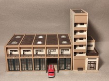 Fahrzeughalle u. Nebengebäude Spur N 1:160 Vollmer 27294, 27296 Feuerwehrauto