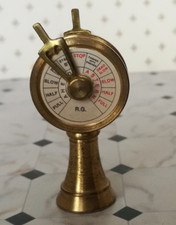 Messing MINIATUR Maschinen Telegraf Roombox Nautik Schiffs - Museum Setzkasten