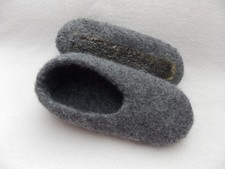 FILZIS * Filzpuschen mit Latexsohle * Gr. 37 - 38 * Handarbeit * NEU * #52