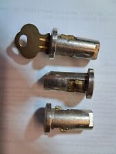 Deckelschlößer 3 Stück für Kaugummiautomaten