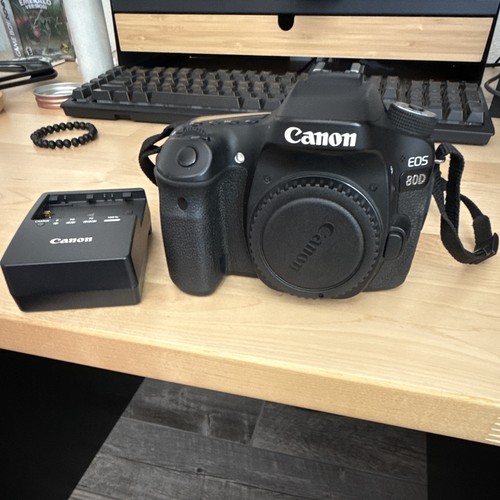 Canon eos 80d - 24.2mp, dslr