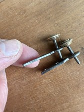 Abstandshalter Wanduhr