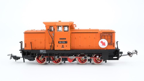 Piko lok 106 256 - e-lok, 256-1