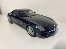 100039021 Minichamps Mercedes-Benz SLS AMG Flügeltürer 2010 Blaumetallic 1:18