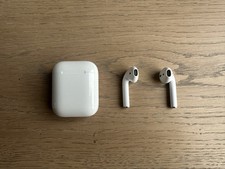 Apple AirPods 1. Generation mit Ladecase, defekt