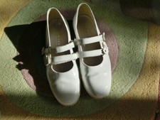 Zauberhafte Richter Leder Kommunionschuhe 37 Lackschuhe weiß Blümchen Ballerina