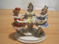 PORZELLAN FIGUR - DREI