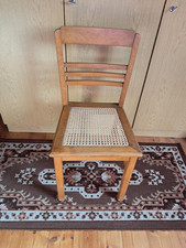 Antikstuhl aufgearbeitet 1.