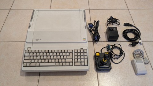 Computer apple iie - apple,