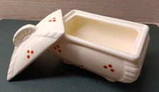 Schöne alte Deckeldose