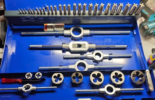 Hoffmann garant - /,