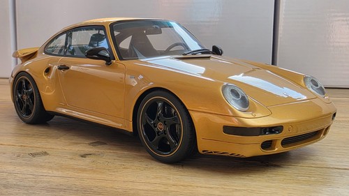 Porsche 911 turbo s - (993),