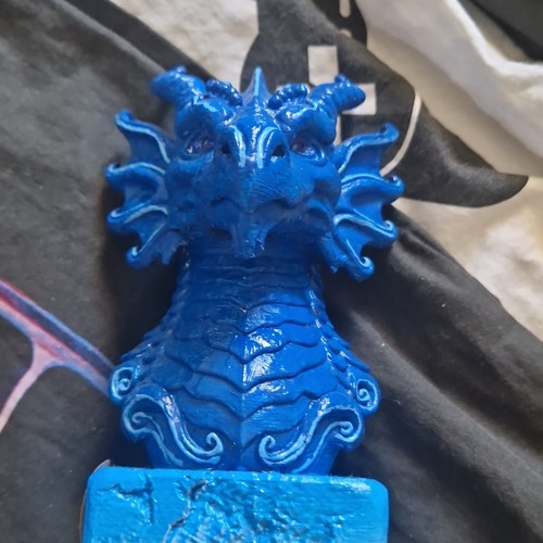 Blaue drachen fantasyfigur als - blaue,