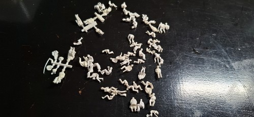 Preiser figuren sitzend - preiser,