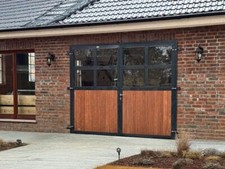 Garagentor oder stalltor - -,