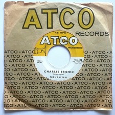 THE COASTERS - CHARLIE BROWN / THREE COOL CATS - original US ATCO