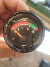 9.8 VDO 56mm 332 303/5/1 2.71 Voltmeter 12V Mercedes Porsche  VW Oldtimer Rally