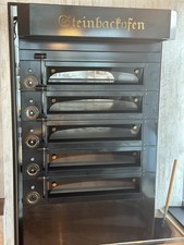 Etagenbackofen auf Stein der