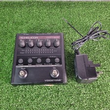 TC-Helicon Voicetone Correct Pedal für Sänger