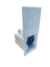 CEE-Caravan-Einspeisestecker