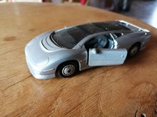 Jaguar XJ 220 - Maisto