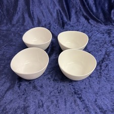 4 weiße Porzellan-Dipschalen