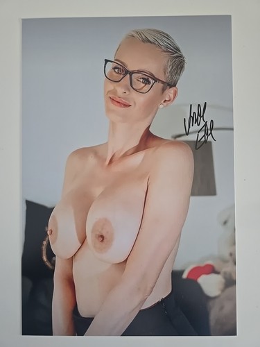 Anike ekina xxl foto autogramm - anike,