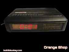 1970er ELTA efector Uhrenradio Alarm digitaler Wecker voll funktionsfähig LED 8W