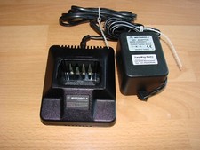 Motorola GP300 Ladegerät