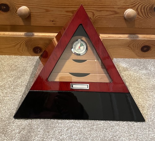 Pyramide zedernholz zigarren - pyramide,