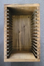 CD-Regal aus Holz für 15 CD