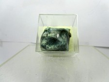 B29    Exotzamit - ein verglaster Krusten-Xenolith aus der Eifel