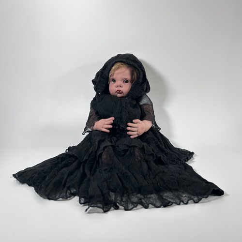 Gothic vampir reborn puppe - gothic,