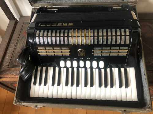 Großes hohner akkordeon - großes,