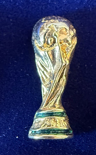 Vintage fifa pokal miniatur - vintage,