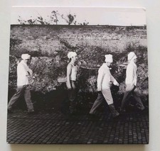 U2 MEDIUM RARE & REMASTERED