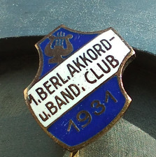 Anstecknadel - 1. Akkordeon