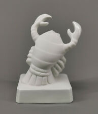 9942374 Wagner&Apel Porzellan Figur Sternzeichen Krebs weiß Hca.10cm