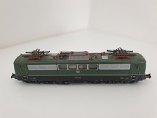 Märklin Lok grün Modell DB 151 043-7 TOP Zustand Vitrinenstück