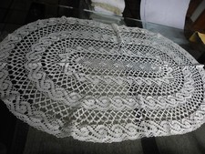 Großer ovaler Läufer Klöppelspitze  ecrú 74 x 116 cm F7