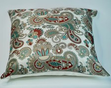 T.O.P.  Paislay  VollKissen, geschmackvolles Design, leicht, 45x45 cm, BW-Inlett