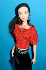 %***Barbie Asia*Posen Model Körper*Super Outfit*Schöner Schmuck**%