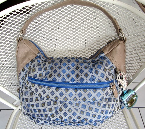 Neu george gina - gina, lucy