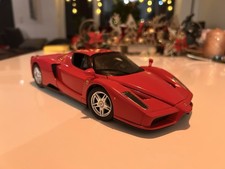 Modellauto Ferrari Enzo 1:18